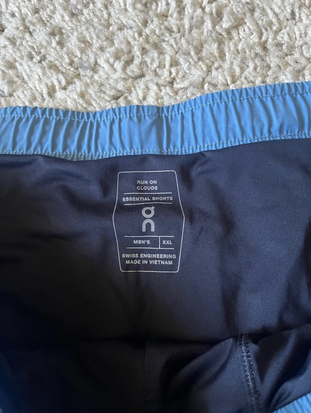 On Cloud Men's Essential Shorts XXL Blue Running Shorts